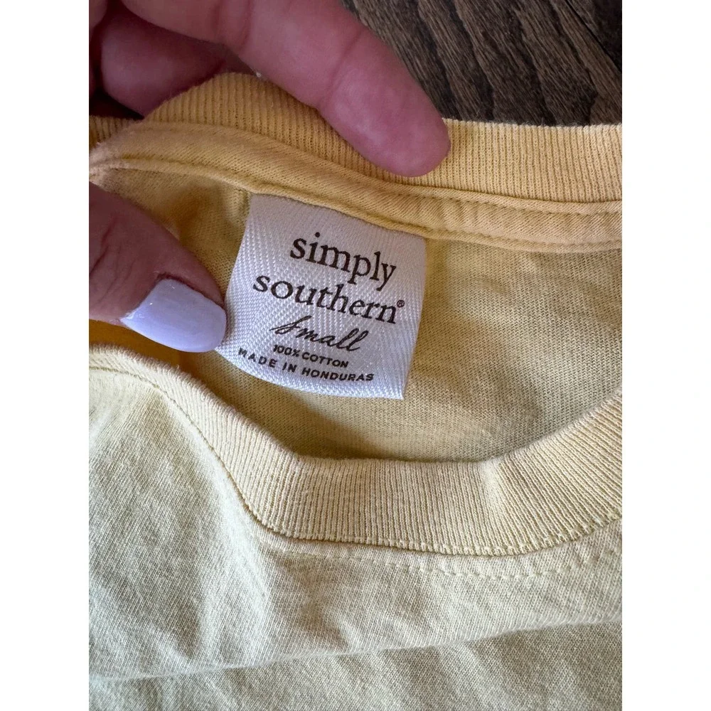 Simply Southern Collection Don't Go Bacon My Heart Size Small Yellow Tee - Picture 2 of 4